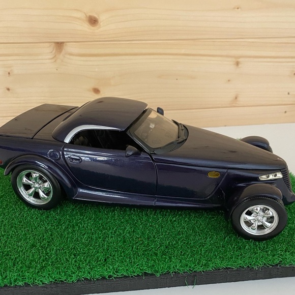 2001 Chrysler Howler Concept Car 1:18 Scale Diecast Motor Max Removable Hardtop - Picture 3 of 11